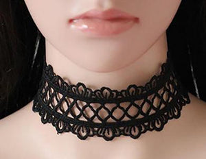 Fashionable Choker Necklace - Black