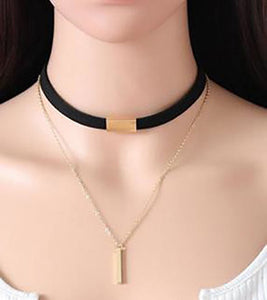 Fashionable Choker Necklace with Gold Pendant